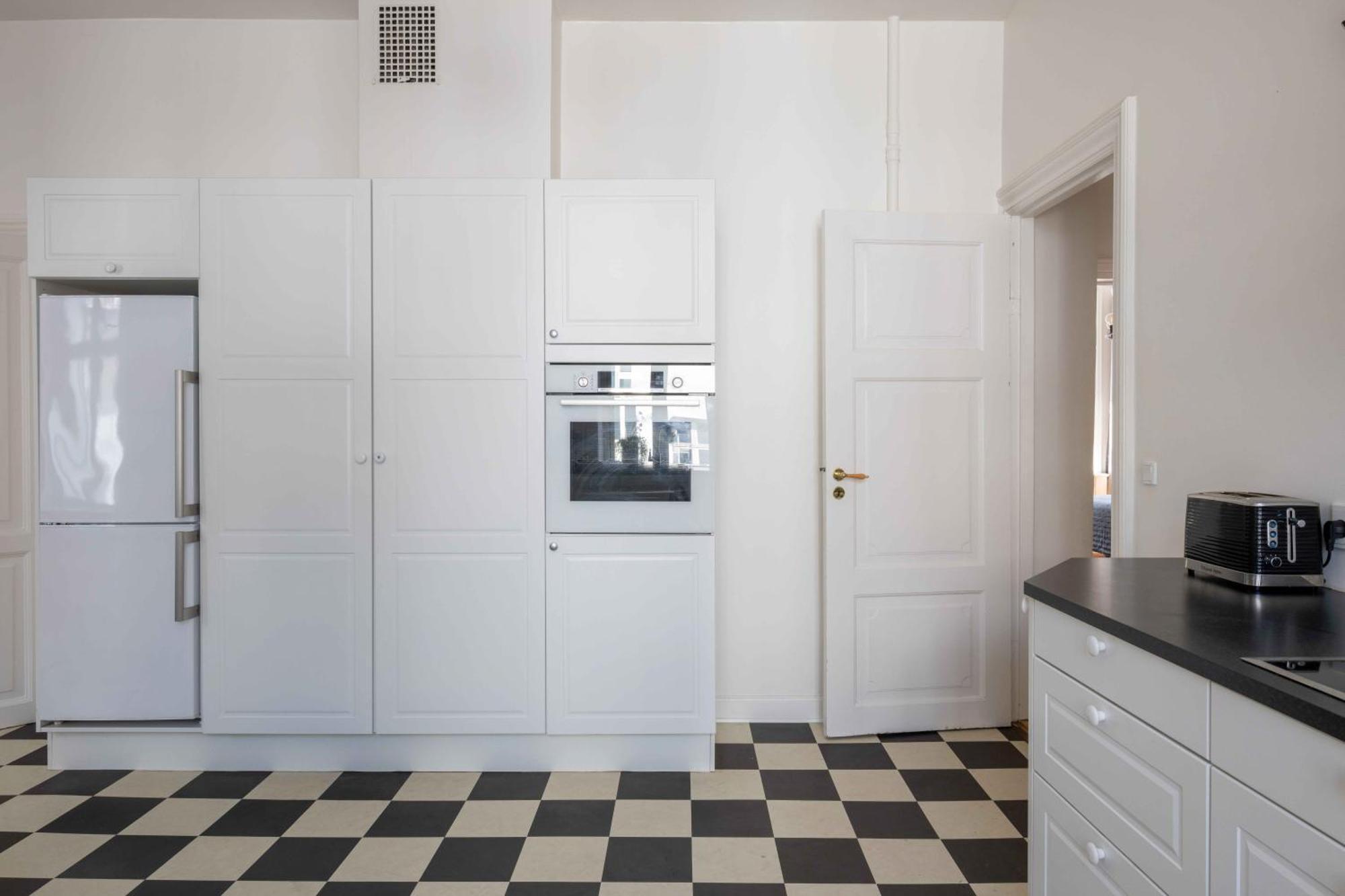 Lovely 3Br Manor Apartment 5 Min From Tivoli Gardens Copenhaga Exterior foto