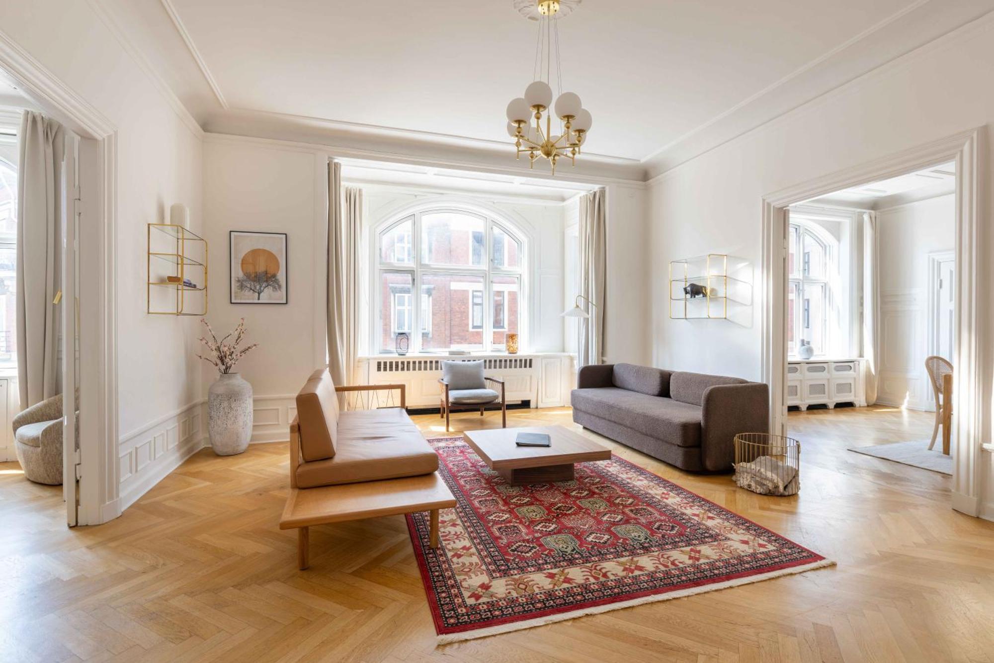 Lovely 3Br Manor Apartment 5 Min From Tivoli Gardens Copenhaga Exterior foto